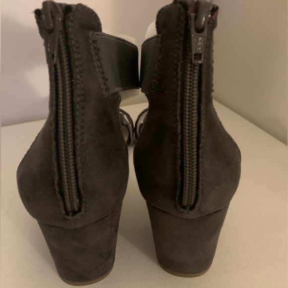 NWT White Mountain Eryn, Dark Gray - Picture 6 of 6